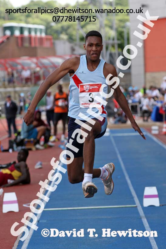 Inter boys triple jump, English Schools Track and Field. Photo: David T. Hewitson/Sports for All Pics